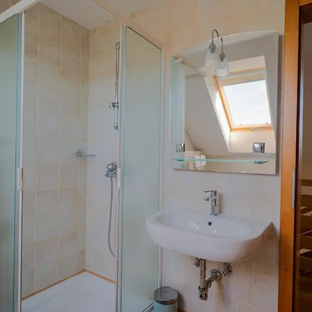 Udobna Hisa Med Vinogradi Blizu Vinarium Lend - Comfortable Vineyard House Near Vinarium Tower Lend Lendava