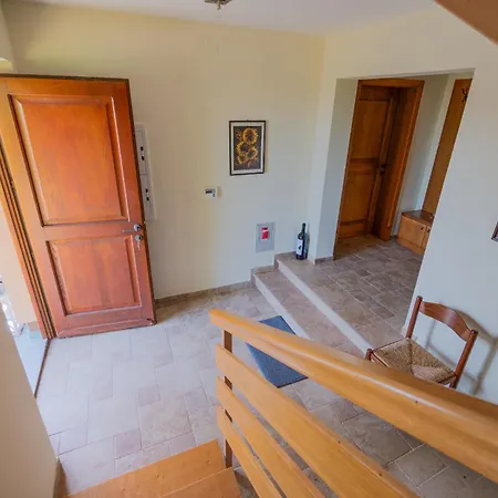 Holiday home Udobna Hisa Med Vinogradi Blizu Vinarium Lend - Comfortable Vineyard House Near Vinarium Tower Lend Lendava