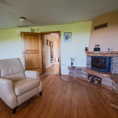 Udobna Hisa Med Vinogradi Blizu Vinarium Lend - Comfortable Vineyard House Near Vinarium Tower Lend Lendava