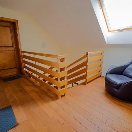 Udobna Hisa Med Vinogradi Blizu Vinarium Lend - Comfortable Vineyard House Near Vinarium Tower Lend