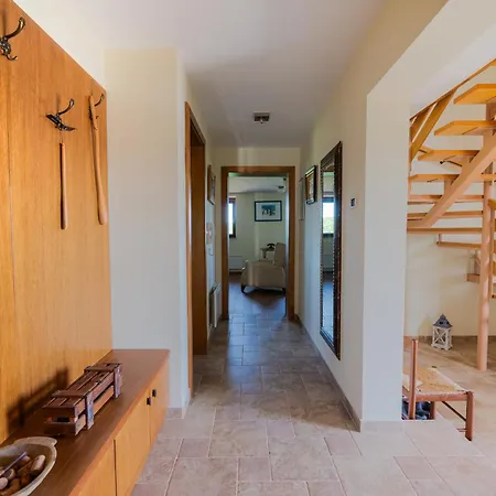 Udobna Hisa Med Vinogradi Blizu Vinarium Lend - Comfortable Vineyard House Near Vinarium Tower Lend