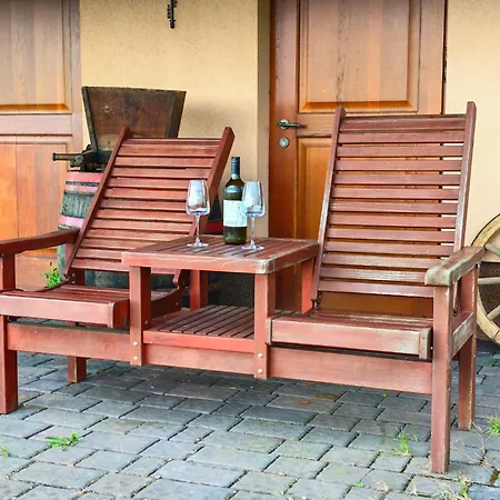 Udobna Hisa Med Vinogradi Blizu Vinarium Lend - Comfortable Vineyard House Near Vinarium Tower Lend Holiday home